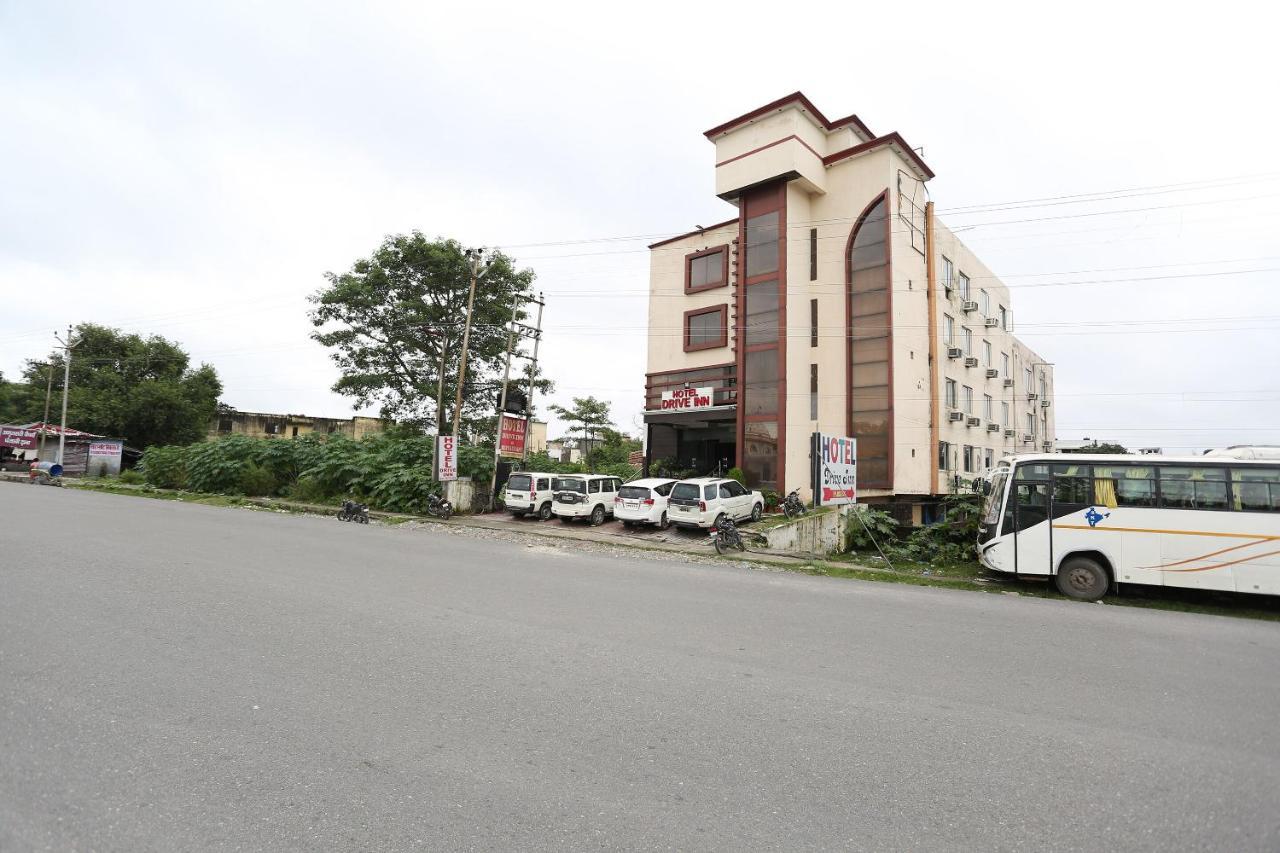 OYO 5844 Hotel Drive Inn Raiwala Exterior foto